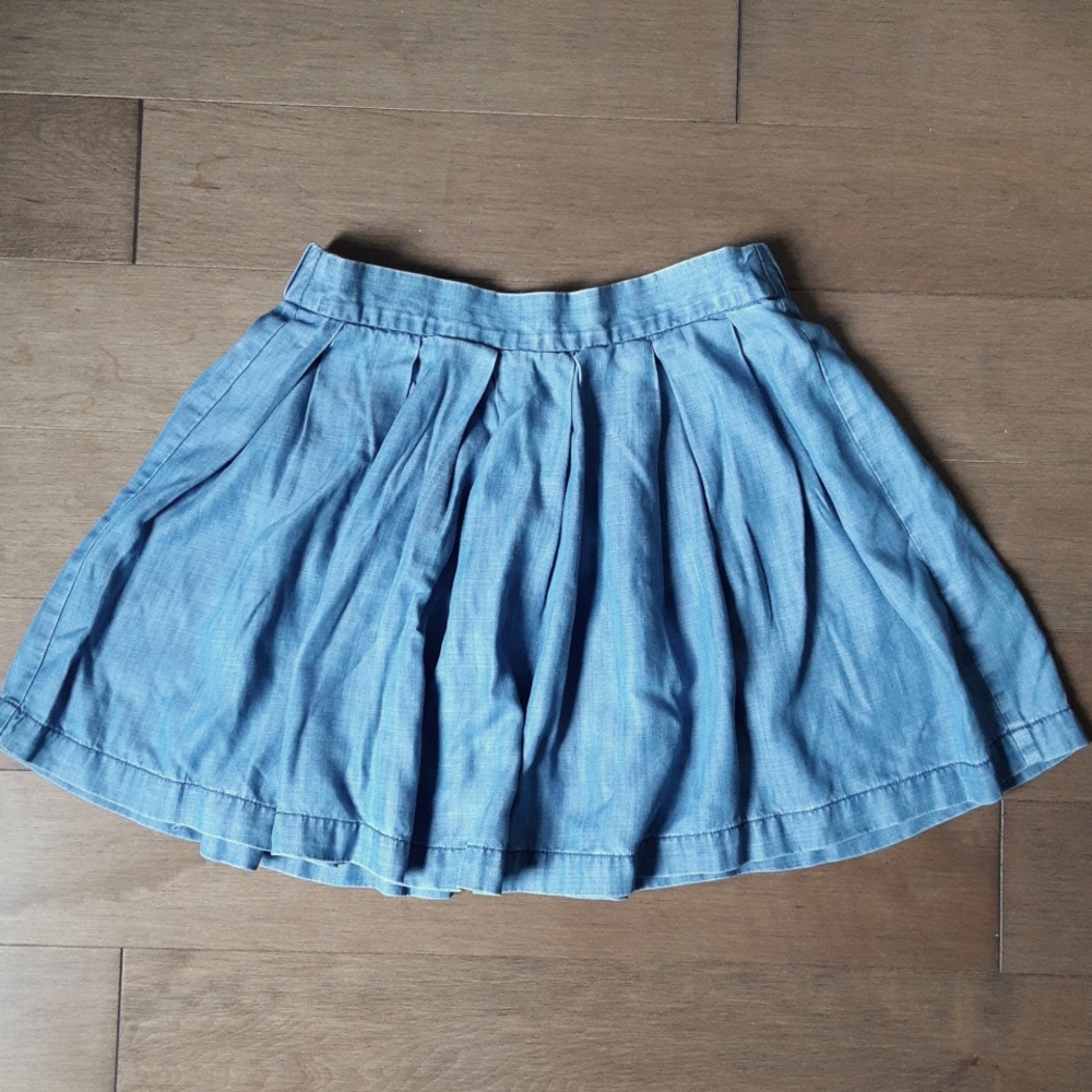 2/25$****American Eagle Pleated Flowy Mini Skirt
